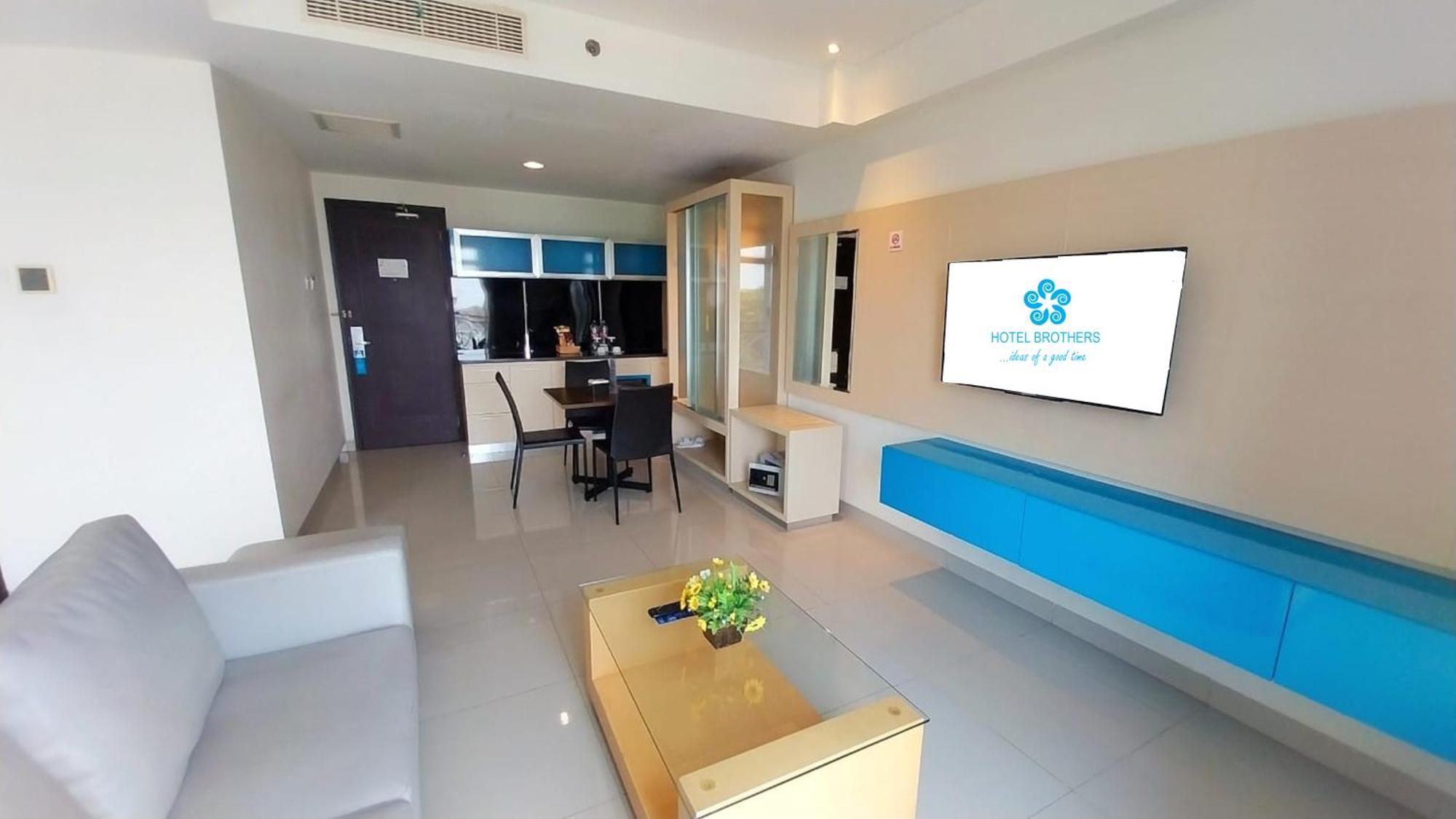 Hotel Brothers Biru Solo Baru Exterior photo