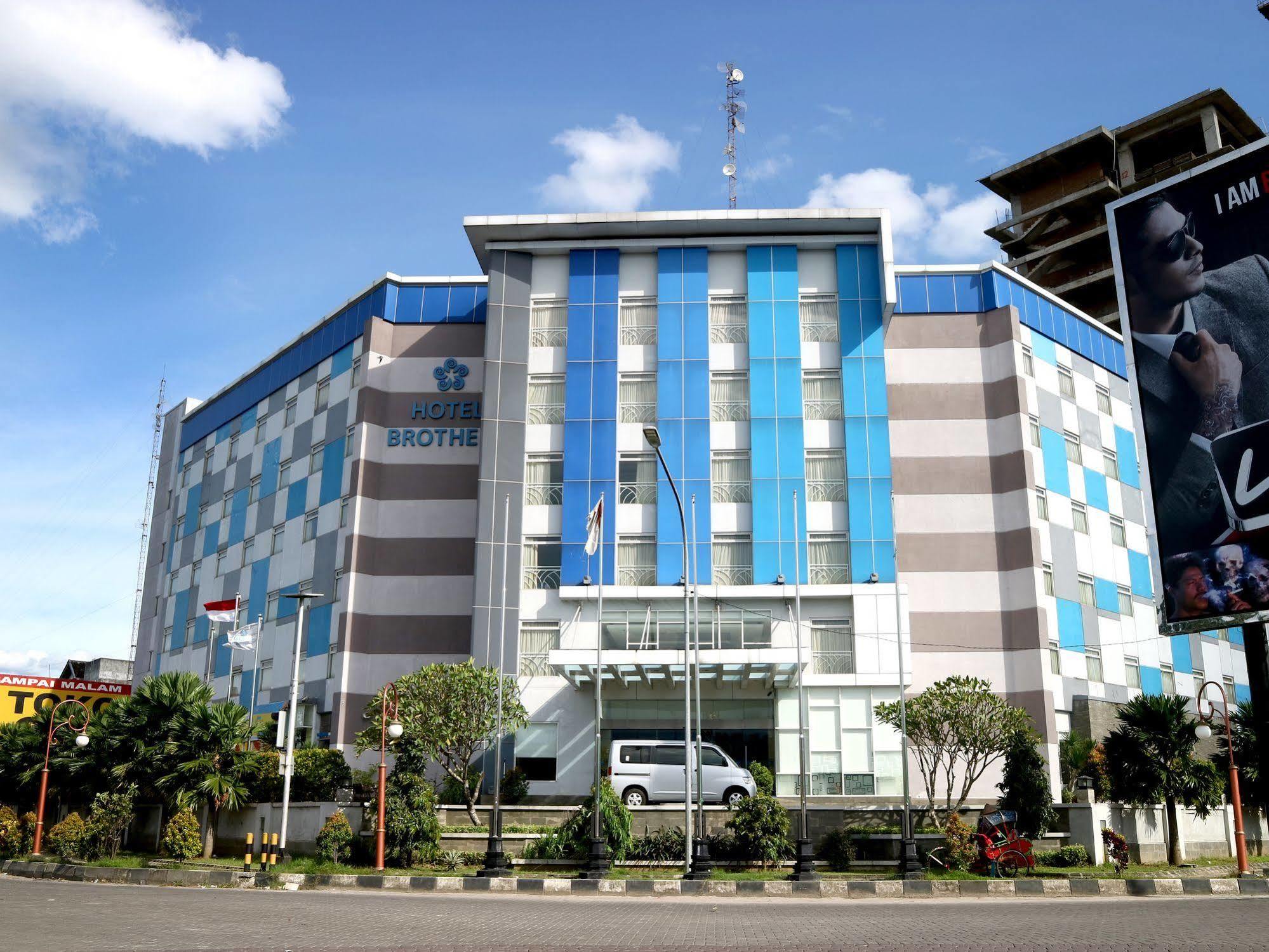 Hotel Brothers Biru Solo Baru Exterior photo