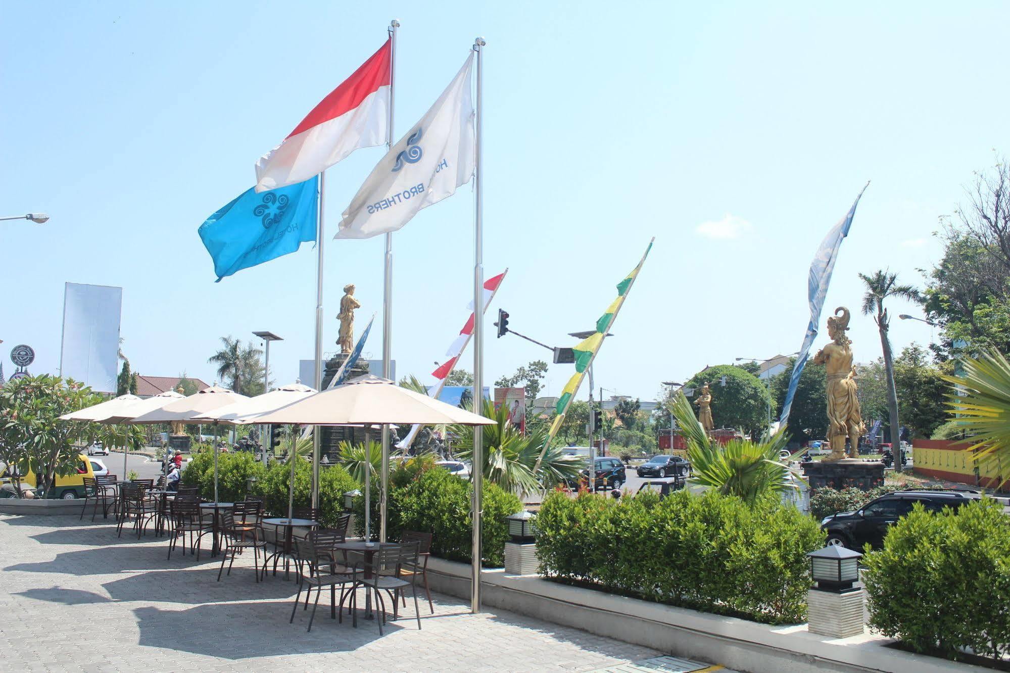 Hotel Brothers Biru Solo Baru Exterior photo