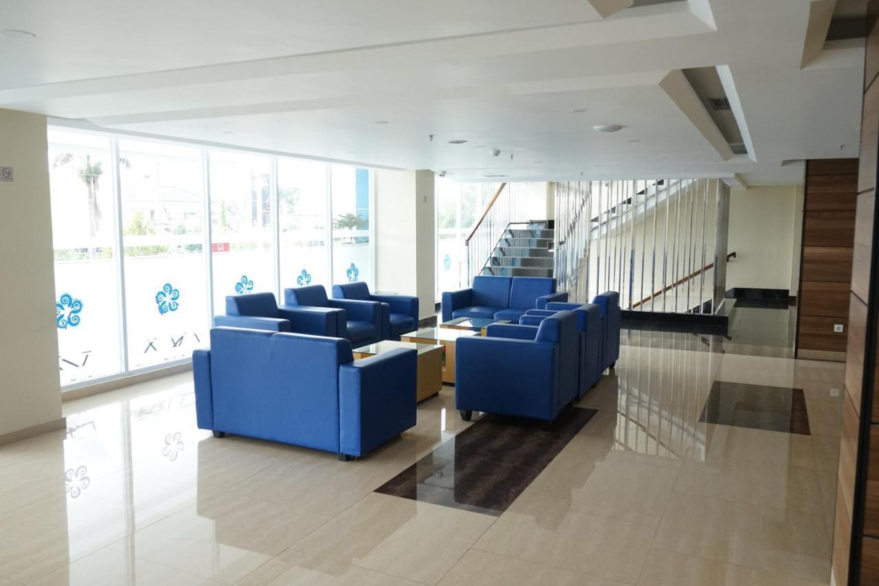 Hotel Brothers Biru Solo Baru Exterior photo