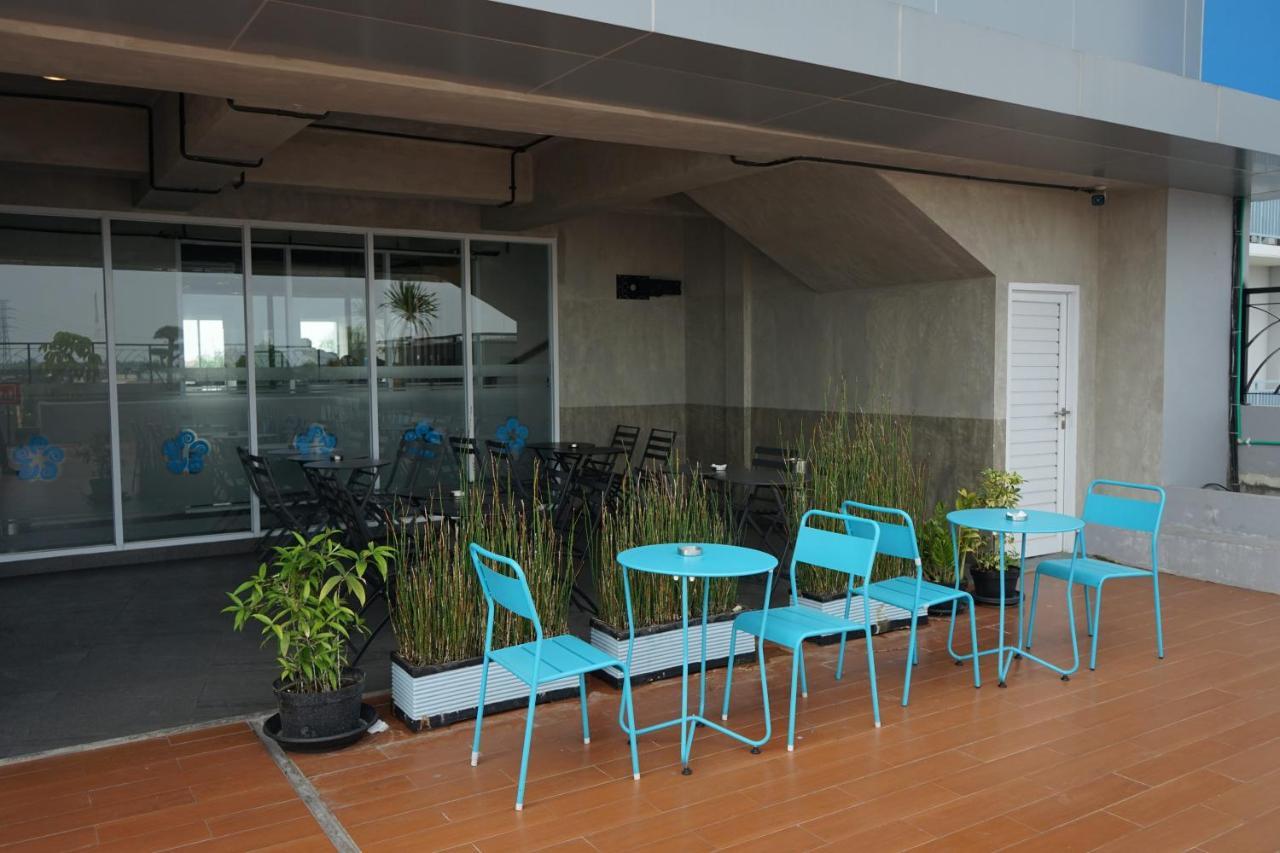 Hotel Brothers Biru Solo Baru Exterior photo